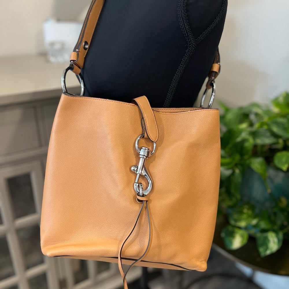Rebecca Minkoff Elegant Tan Leather Shoulder Bag